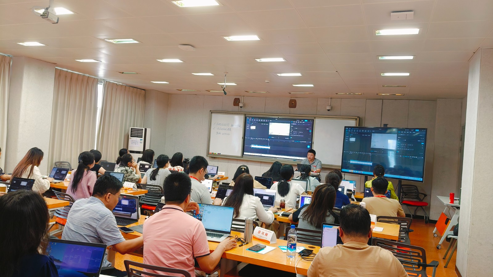 b24b2dd980424eba98822a609022e1a.jpg b24b2dd980424eba98822a609022e1a.jpg